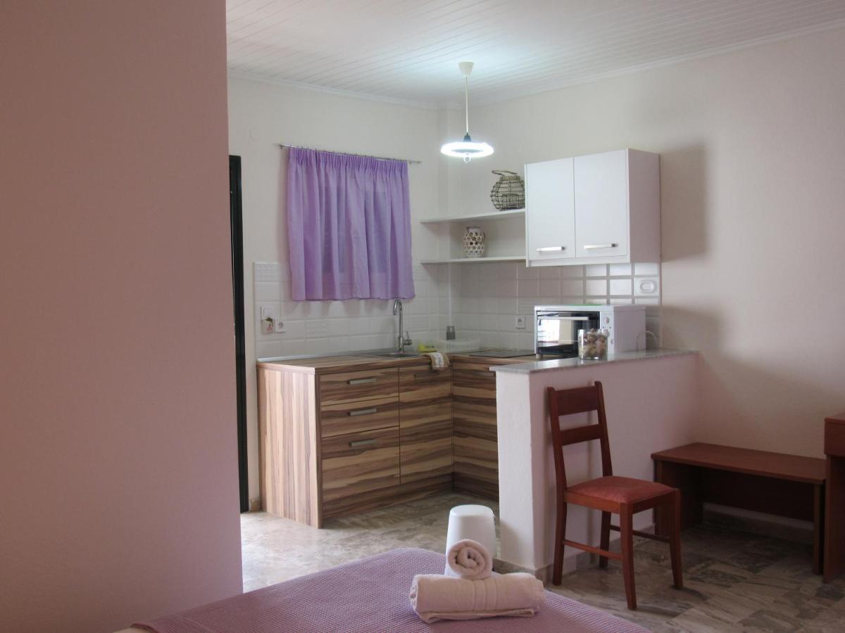 Biscoutsis Apartments & Studios Кавос Екстер'єр фото