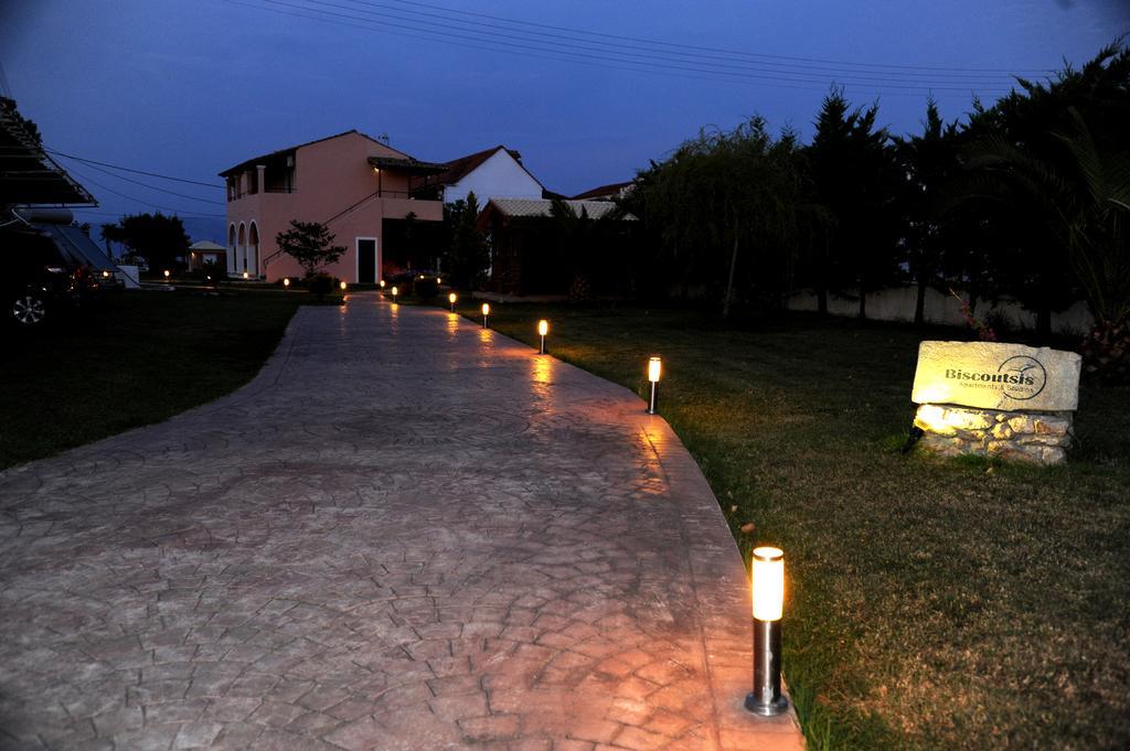 Biscoutsis Apartments & Studios Кавос Екстер'єр фото